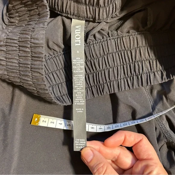 Vuori Villa Wideleg Pant in Black Flowy Wrinkle Resistant Athleisure Lounge - Picture 8 of 14